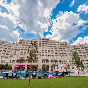 Summertime In South Bay Apartment Varna