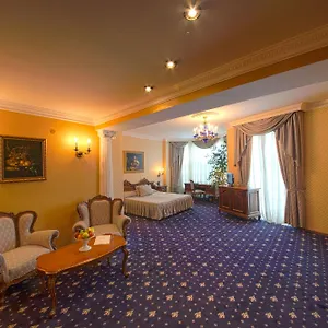 Grand London Hotel Warna